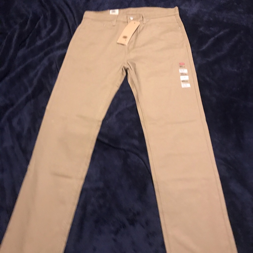 Khaki Levi Jeans